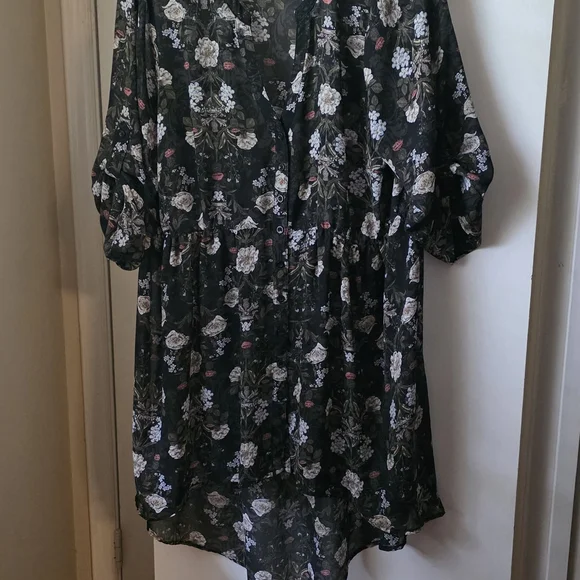 Torrid Outlander Lexie Floral Chiffon Hi-Lo Babydoll Tunic - Picture 4 of 16